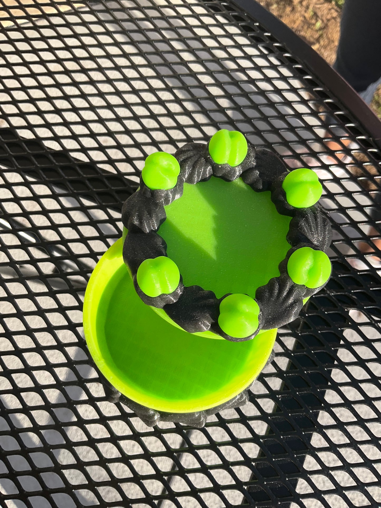 Round Cake Shaped Dice Box! π Brat Green