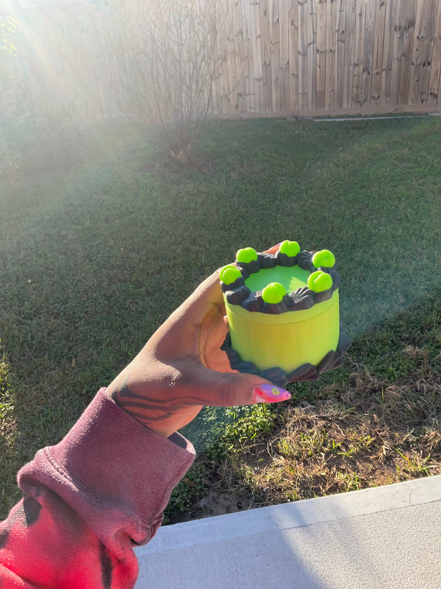 Round Cake Shaped Dice Box! π Brat Green