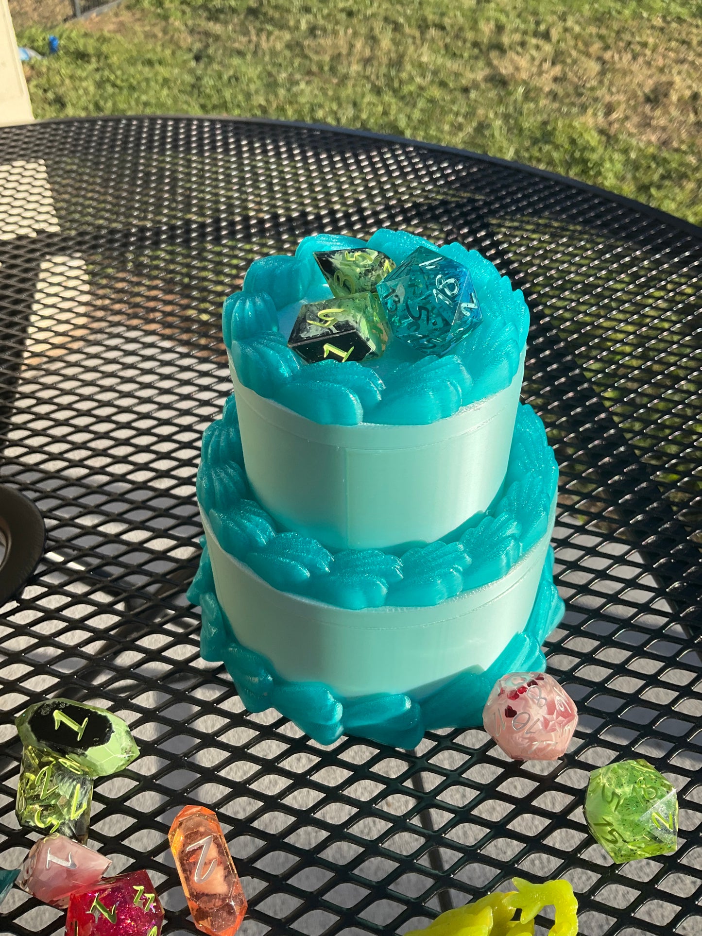 Two-Tiered Cake Container 🎂